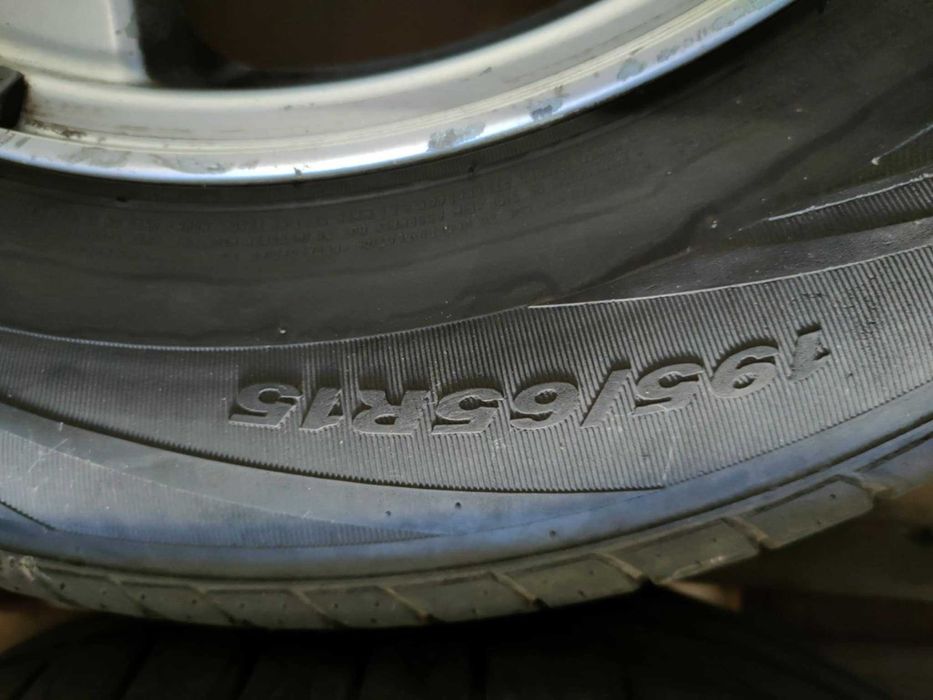 Автомобилни гуми