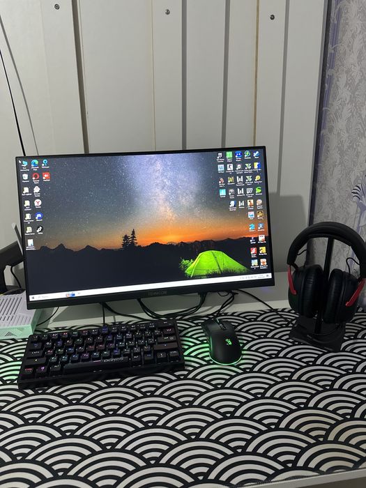 Компютер ( кресло и стол вместе)