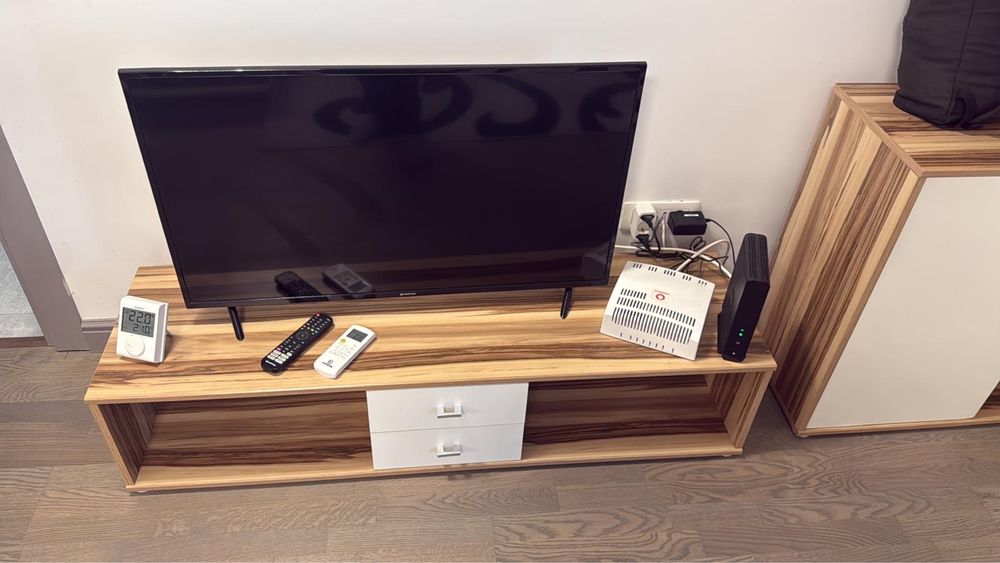 Inchiriez Apartament bloc Himson
