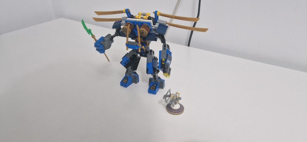 Lego ninjago season 4 robotul lui Jay