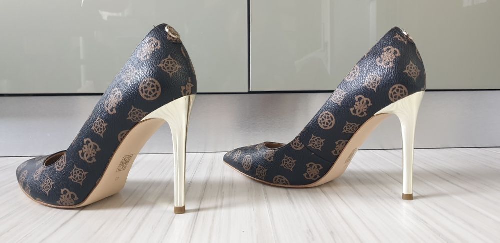 Guess  Womens Size 40/25.5см  ОРИГИНАЛ! Дамски токчета!