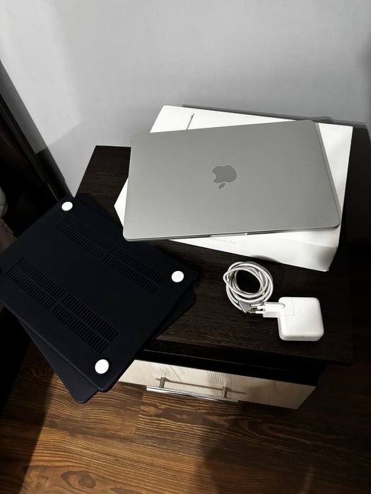 Macbook air m2 2022