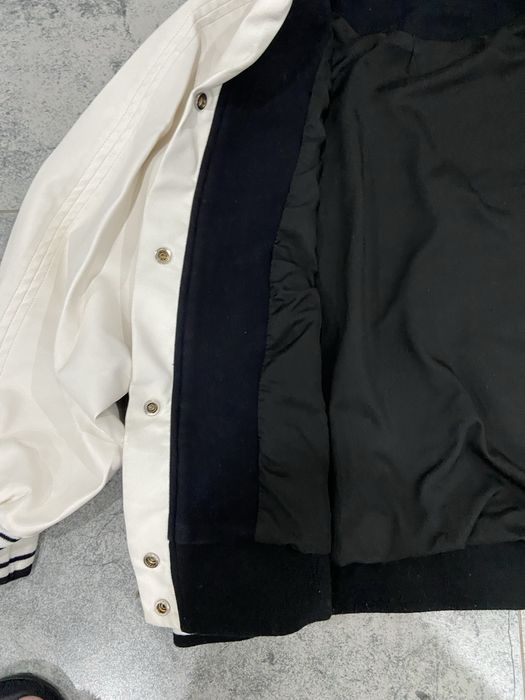 Продам детскую ветровку