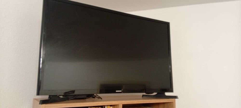 Televizor led Samsung 80 cm