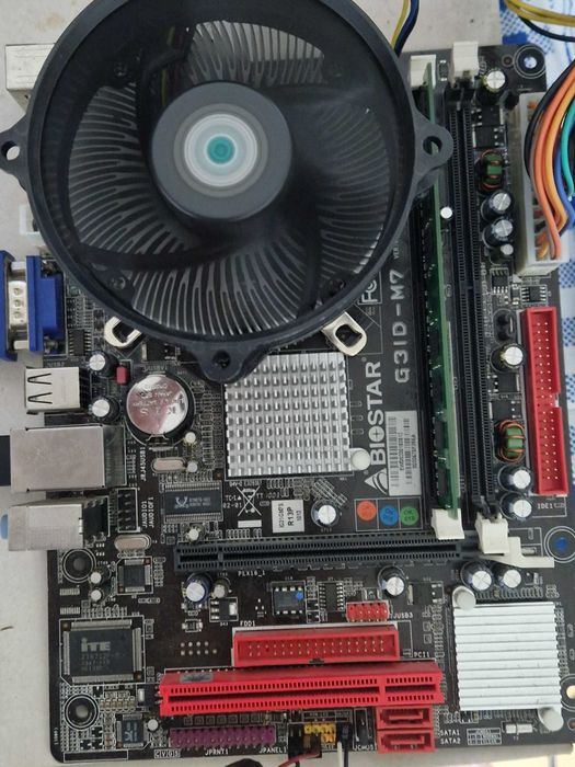 Placi de baza skt775 cu ddr2