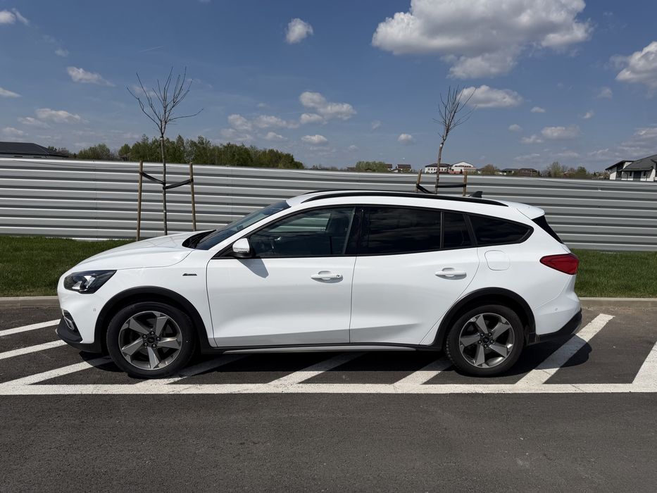 FORD Focus 2021 — imagine 7