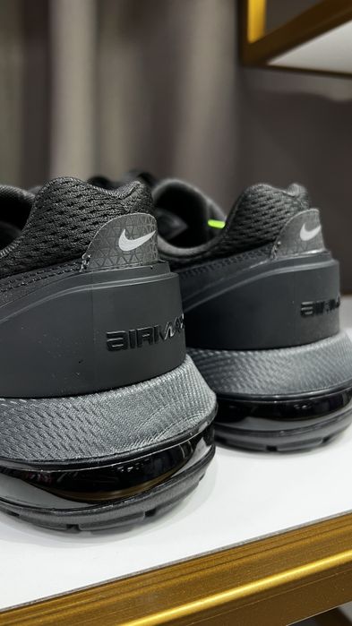 Кроссовки NIKE НоВыЕ