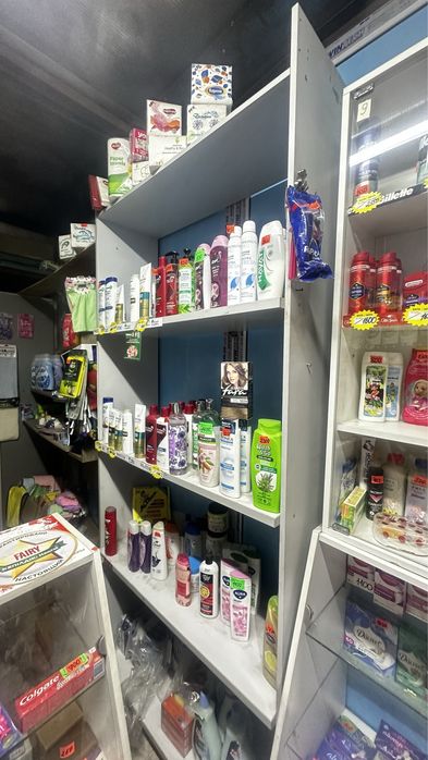 Продам ветрины сост отлич