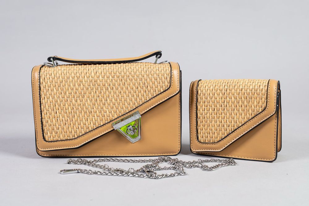 Стилни чанти и раници