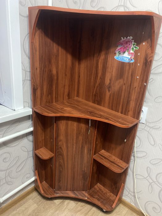 Продам шкаф угловой