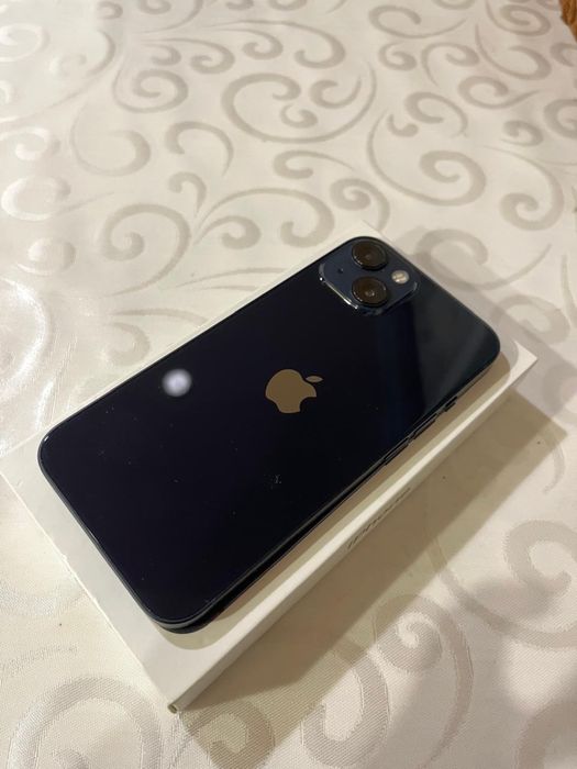 Продам айфон 13 128 гб