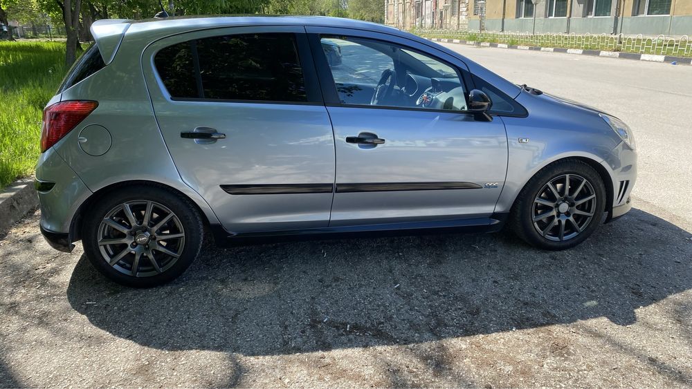 Opel Corsa-D Opc 1,7 cdi