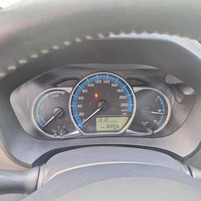 Toyota Yaris 2016 hibrid