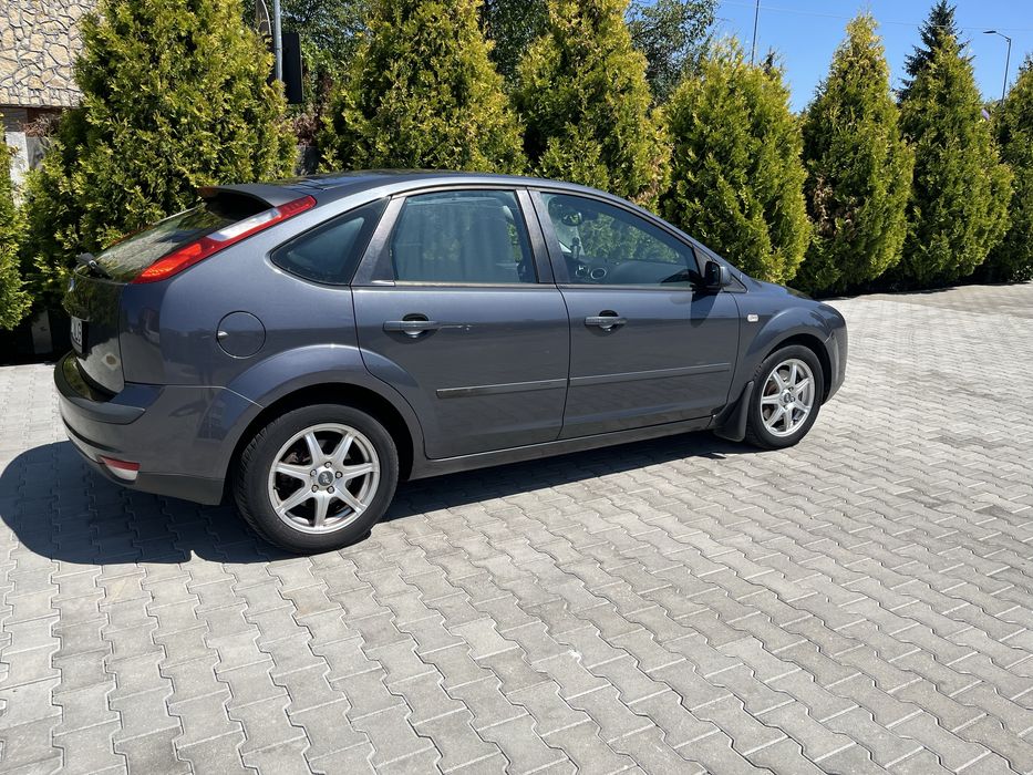 Vand ford focus benzină