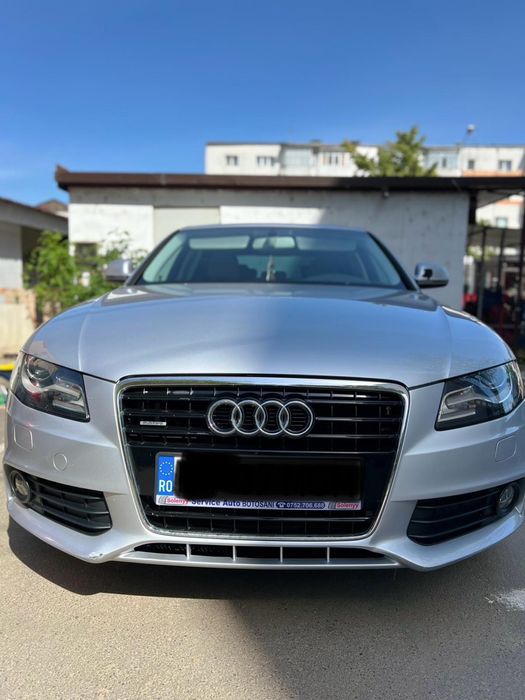 Audi A4.