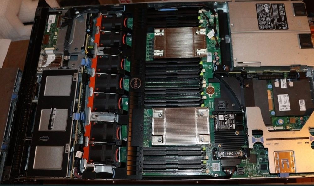 Server Dell PE R630 20 Cores 16Gb DDR4 HBA330 1500W EPP 2x10G+2x1Gb