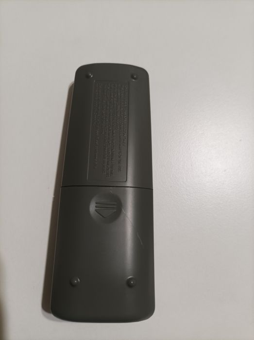 Продавам дистанционно управление за Sony и  Yamaha