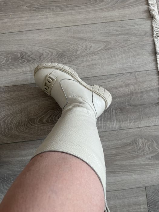 Женские новые сапоги