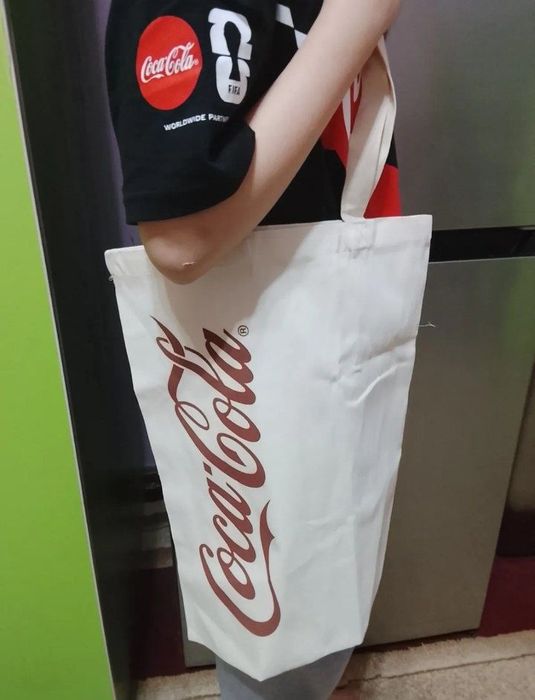 Лимитированный шоппер от самого бренда Coca cola