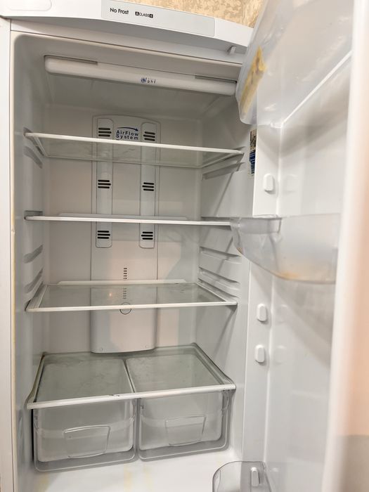 Продается Холодильники