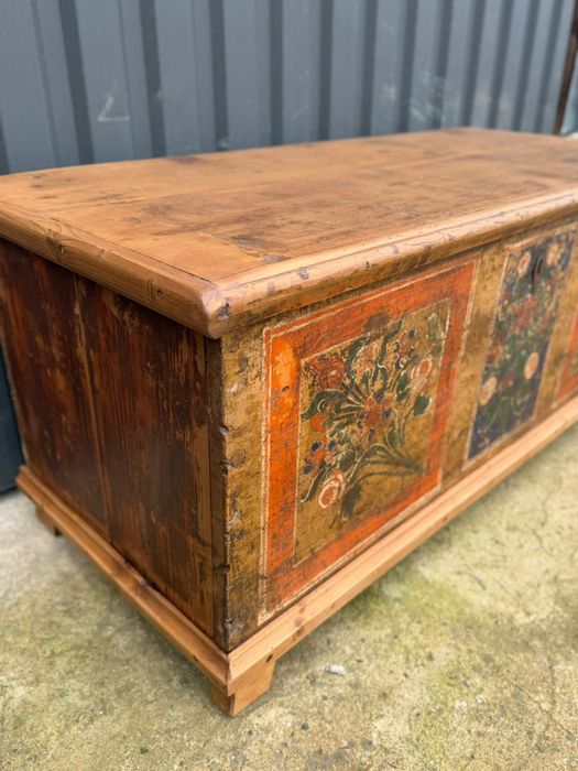 Lada de zestre pictata