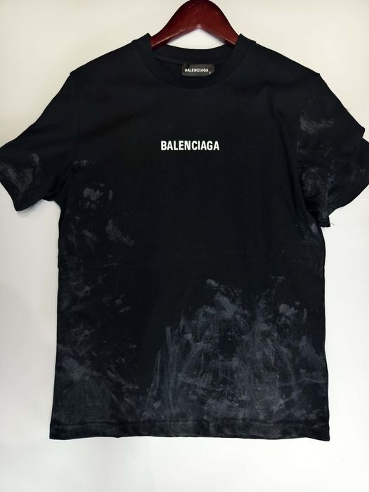 Изчистена мъжка тениска Balenciaga в два цвята - модел 2026