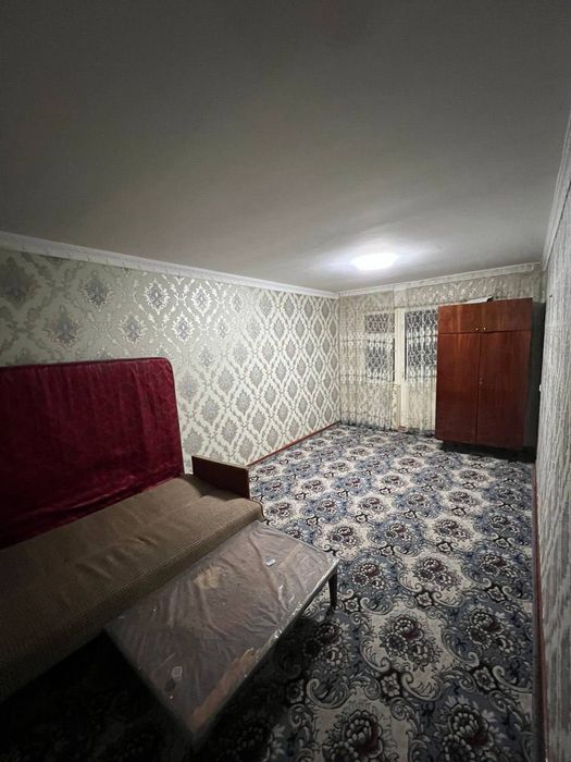 Фрунза массивда 1 хонали квартира СРОЧНО сотилади