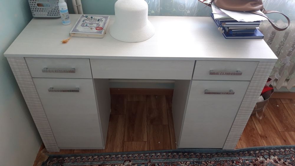 Туалетный столик