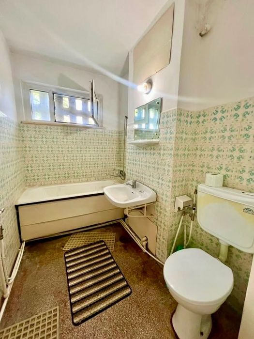 Proprietar vând Apartament 2 camere, Bacău - 55 mp, etaj 1,  zona Orizont