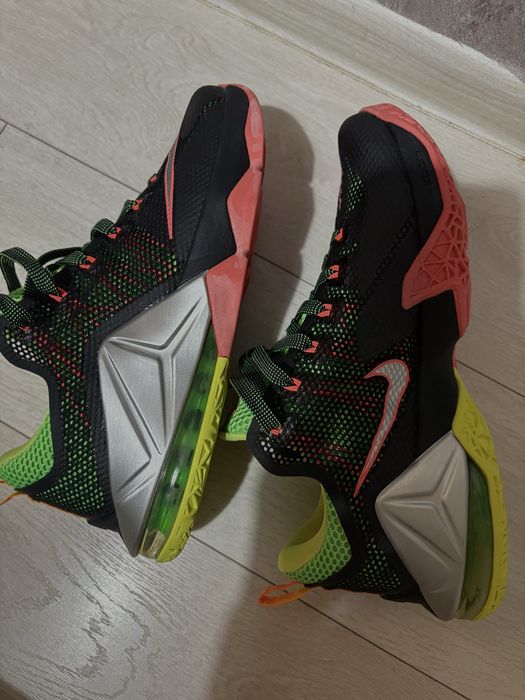 Adidasi nike lebron james XII LOW