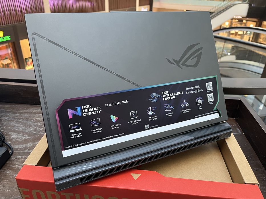Asus Rog Strix G16-240hz i7-13th/4060/1Tb