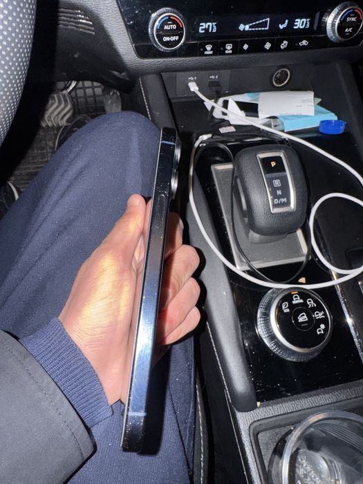 Продам айфон 15про макс