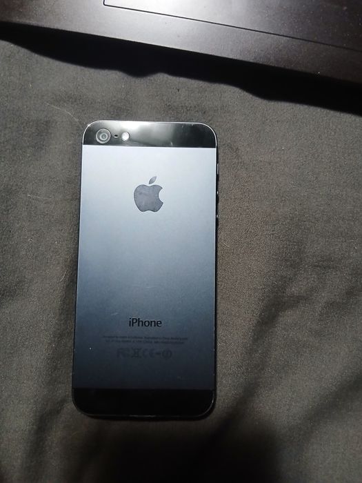 Продам айфон 5 на 32 гб