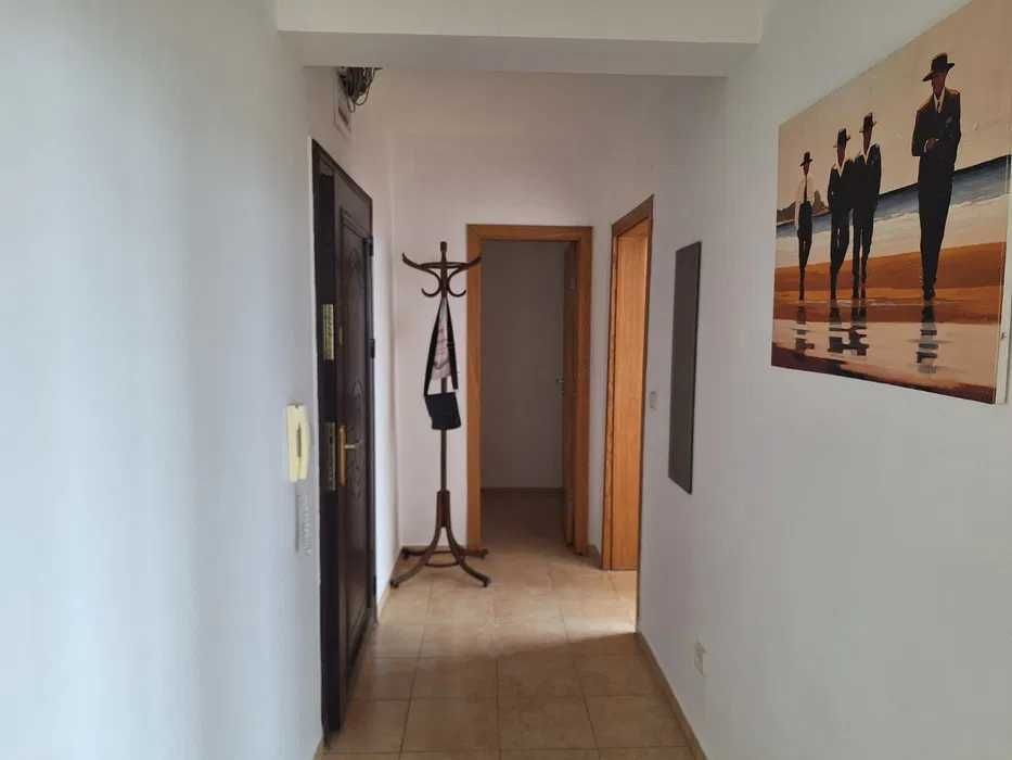 Двустаен имот в кв.Горна баня