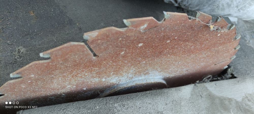 Продам циркулярную пилу.