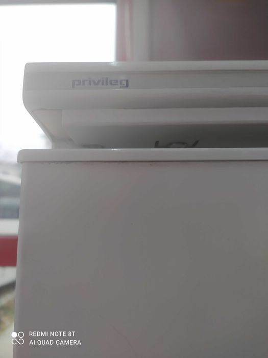 Хладилник.                        .