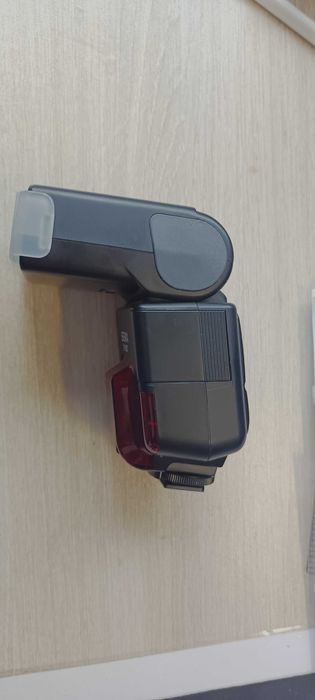 Продавам Sigma EF-430ST за Canon