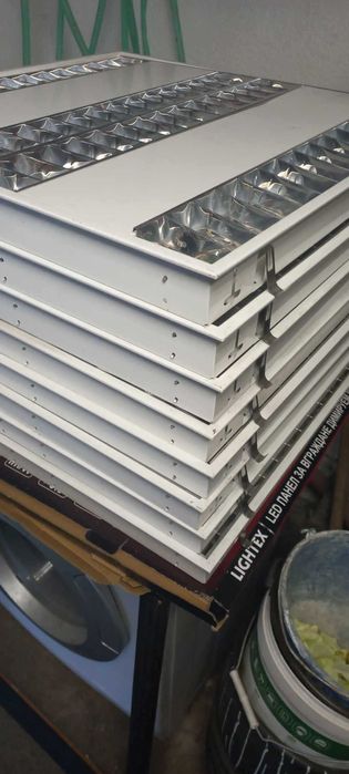 Панел. Осветително тяло за вграждане за окачен таван с размер 60х60 см