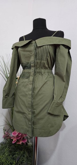 Rochie Self-portrait