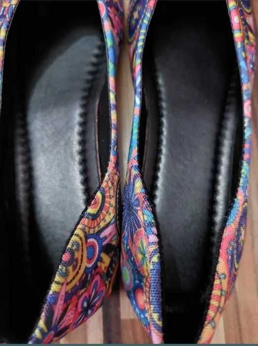 Pantofi motiv oriental 38