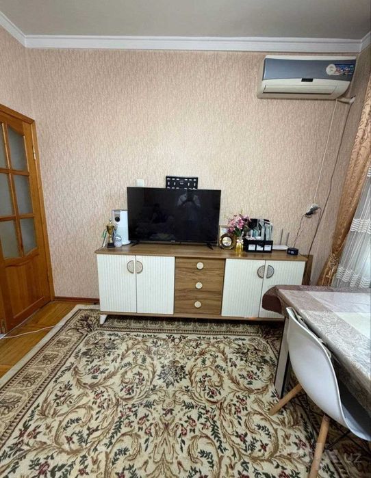 Юнусабад14, 2/5/5, Улучшенная Раздельная 58м2, Мебель +тех: да фуул