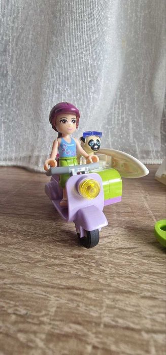 LEGO Trotineta de plajă a Miei