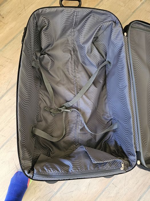 Голям пътнически  куфар