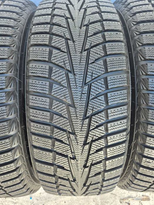 225/55R18 Hankook