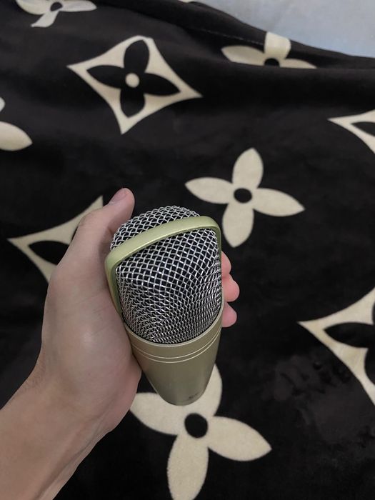 Behringer c-1 в отличном состояний