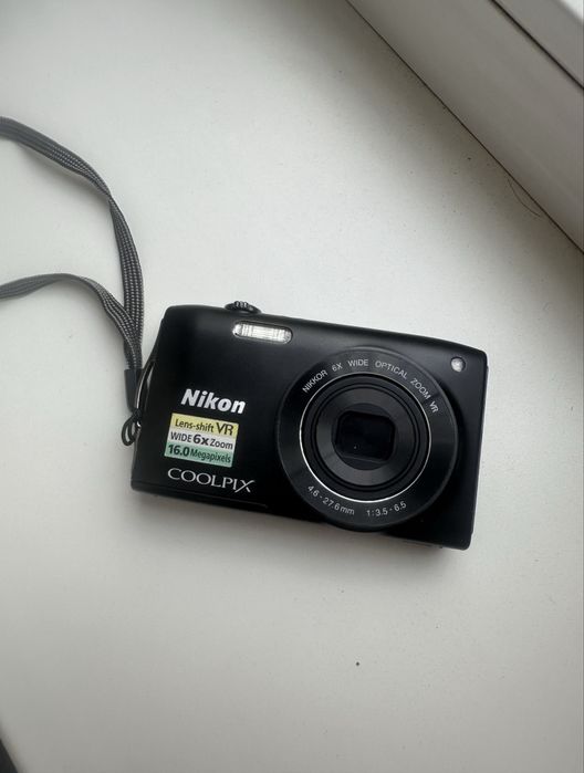 Nikon coolpix 3300