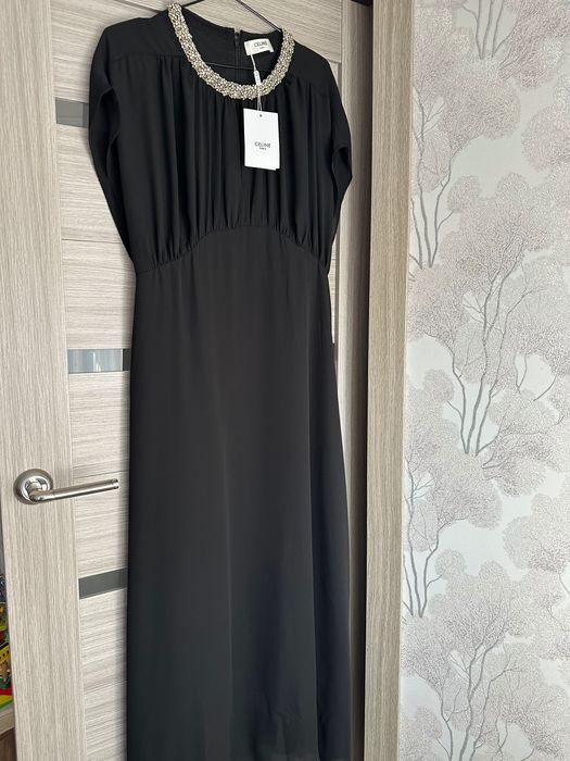 Платье CELINE  шикарное