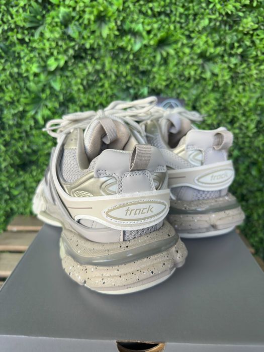 Balenciaga Track Sneaker Beige