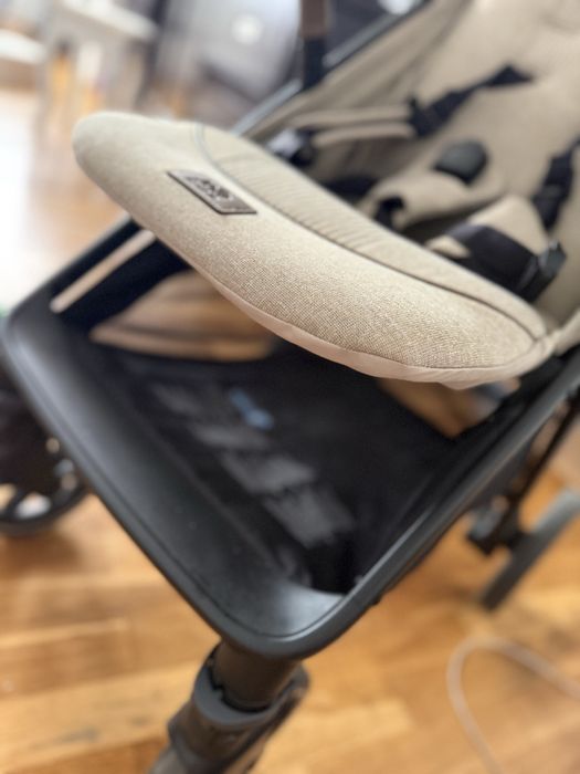 Carucior sport Joie ultracompact, stare impecabila