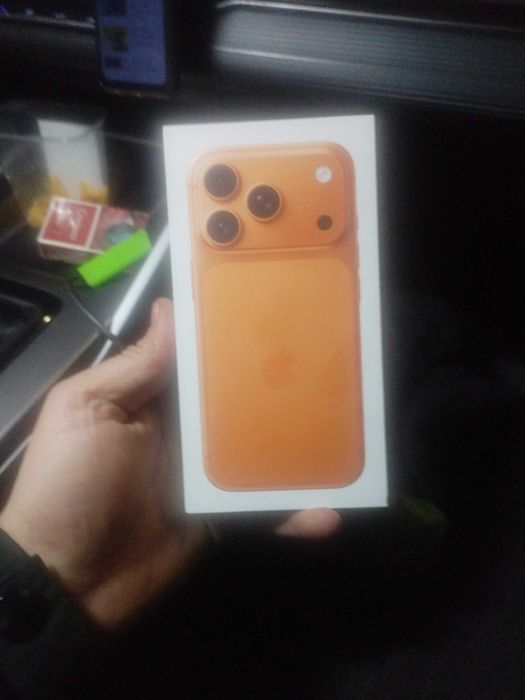 IPhone 17 pro на 256гб